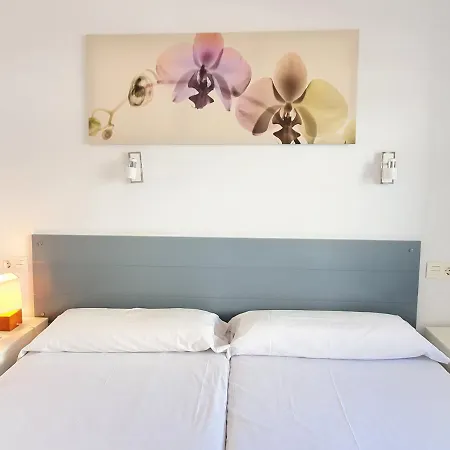 Lejlighed Skol 444. Fantastic Renovated 1 Bed In Skol *