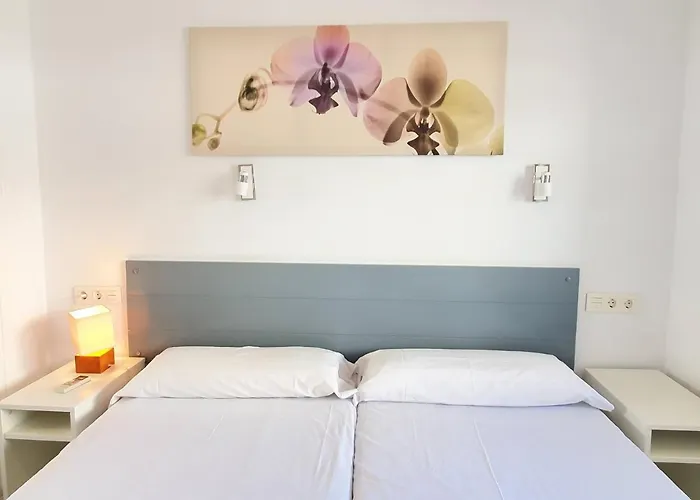 Apartament Skol 444. Fantastic Renovated 1 Bed In Skol *